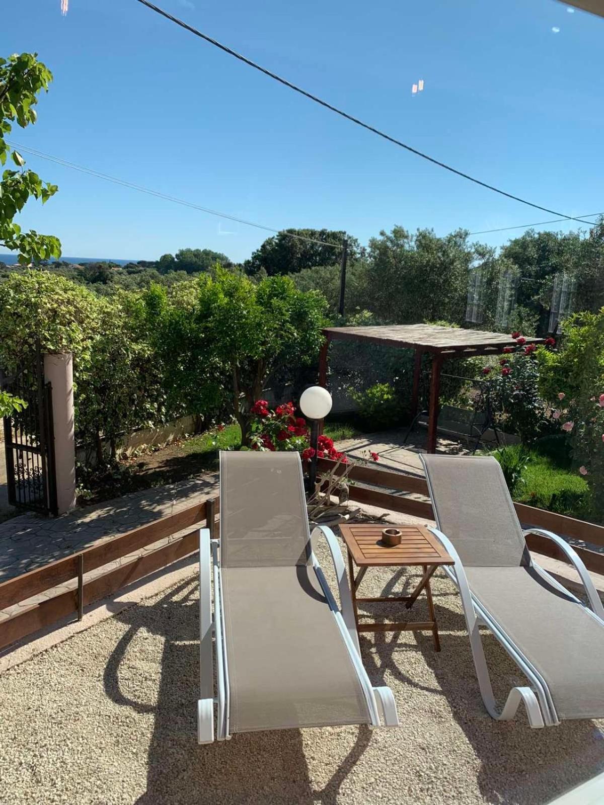 Ey House Halikounas Quarto foto